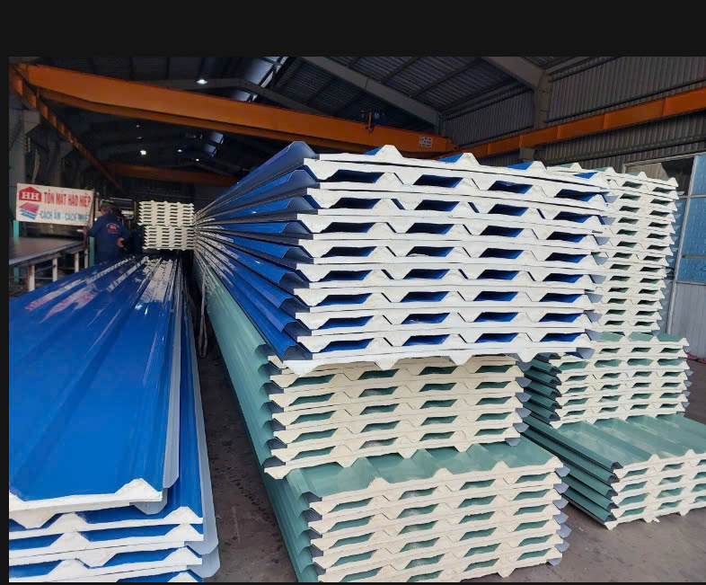Tôn Cách âm - Cách nhiệt PU 5 sóng